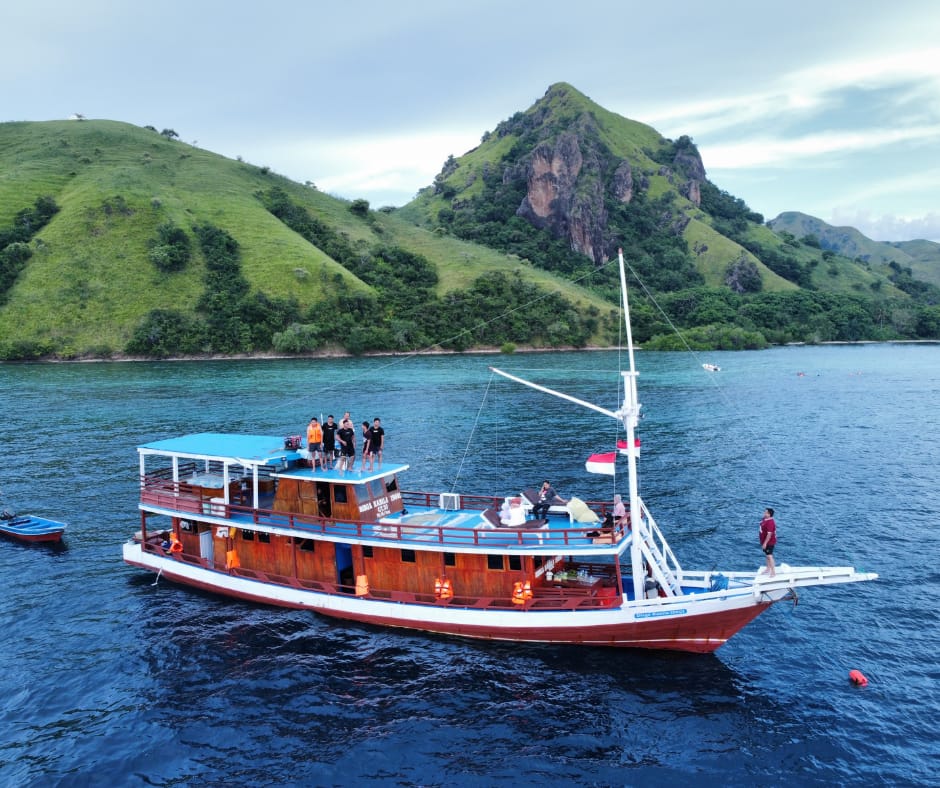 Boat tour